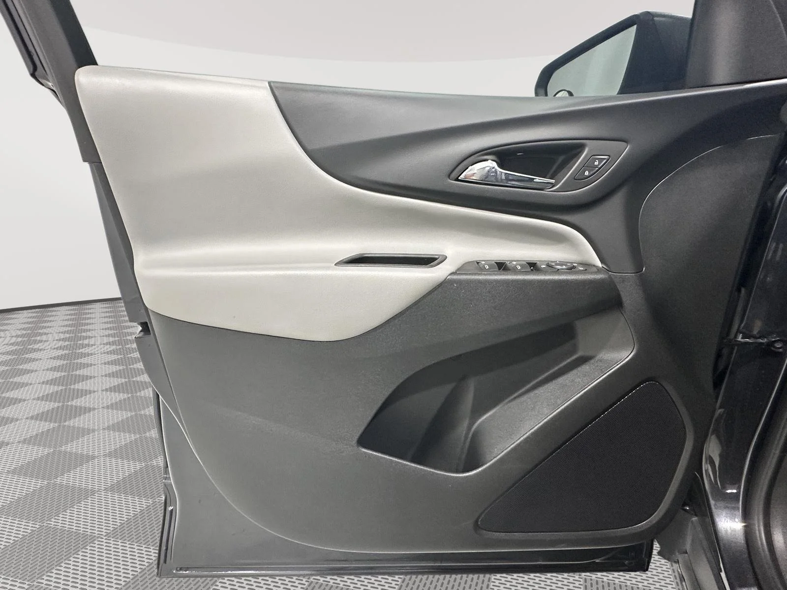 Used 2022 Iron Gray Metallic Chevrolet LS image 18
