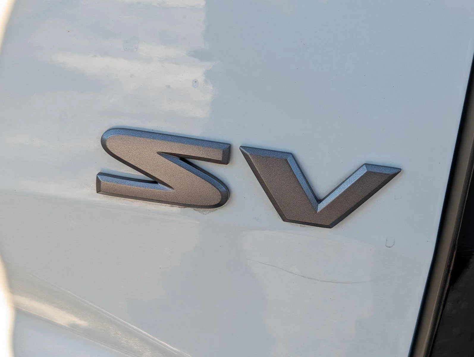 Used 2024 Glacier White Nissan SV image 32