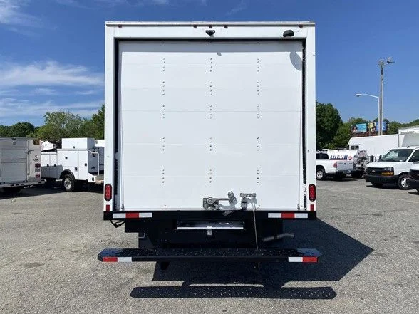 Used 2024 White GMC Work Van image 7