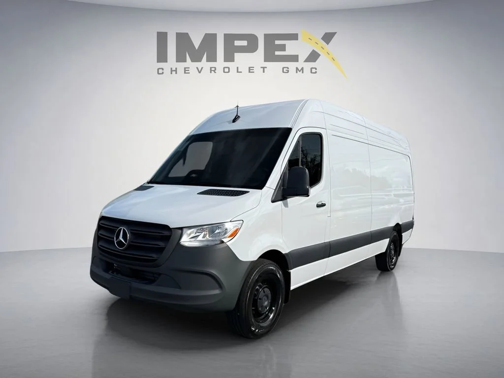 Used 2025 White Mercedes-Benz  image 1