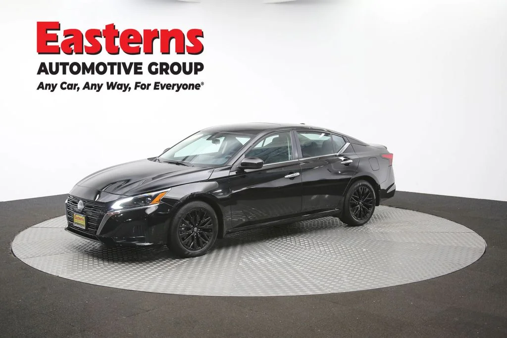Used 2025 Black Nissan 2.5 SV image 58