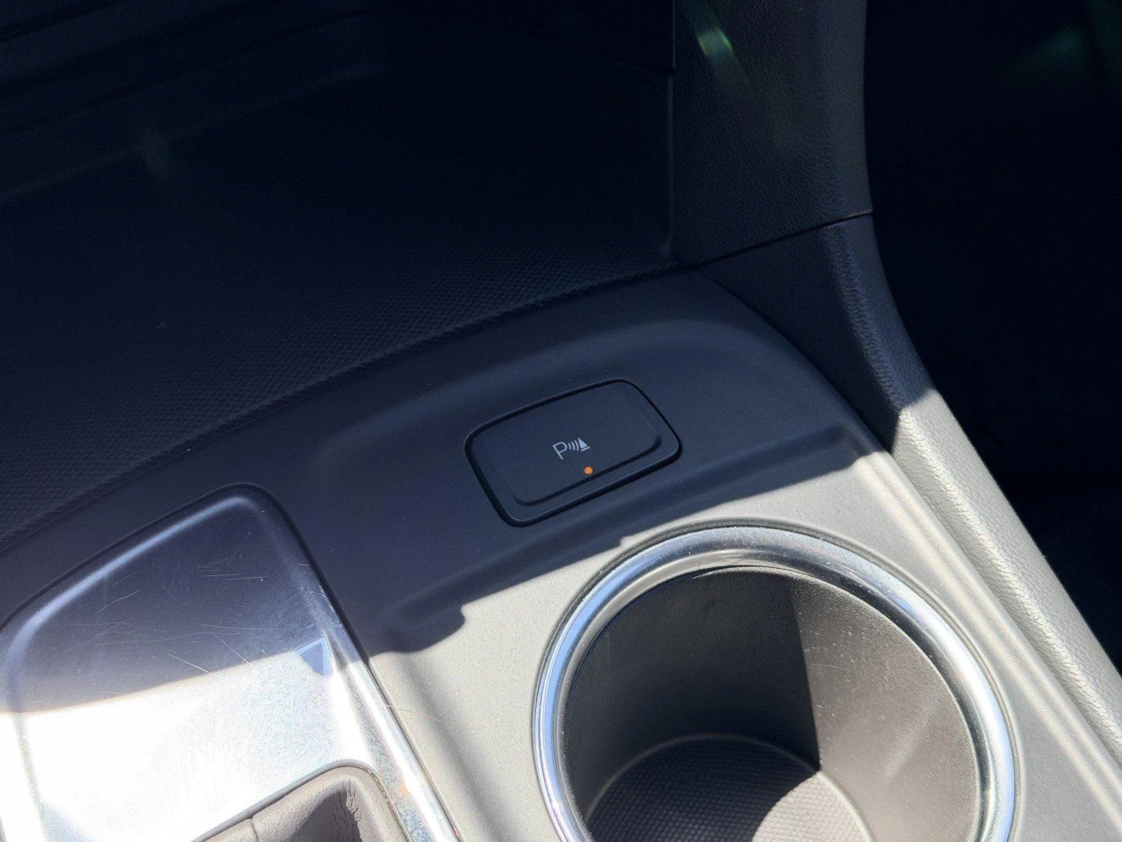 Used 2024 Summit White Chevrolet LT image 24