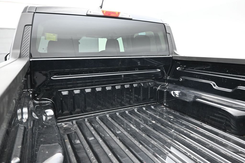 New 2026 Shadow Black Ford XL image 19