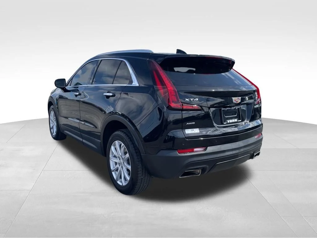 Used 2023 Black Cadillac Luxury image 3