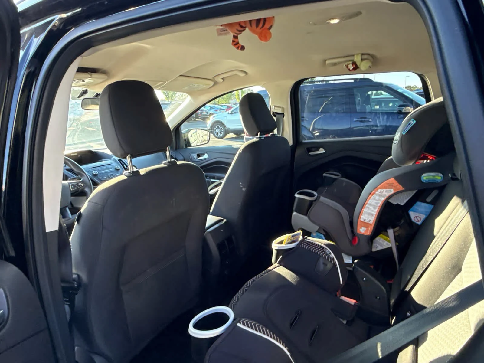 Used 2018 Shadow Black Ford SE image 10