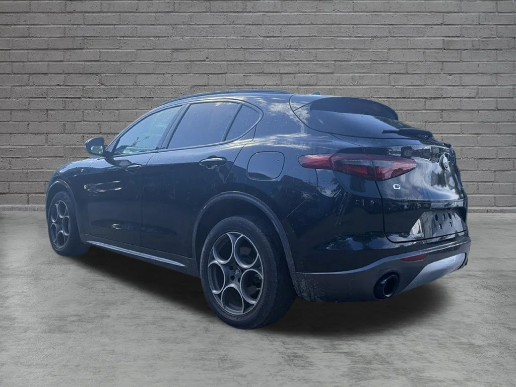 Used 2023 Black Metallic Alfa Romeo Ti image 4