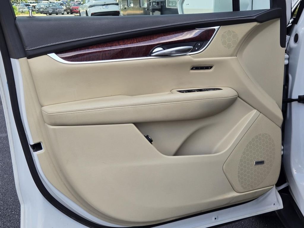 Used 2018 White Cadillac Luxury image 20