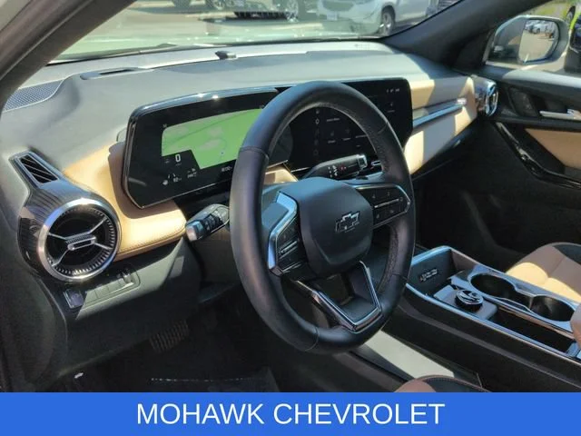 Used 2025 Cacti Green Chevrolet ACTIV image 10