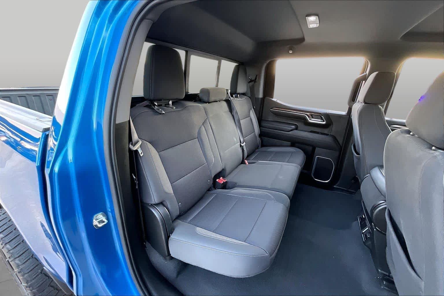 Used 2022 Glacier Blue Metallic Chevrolet LT image 19
