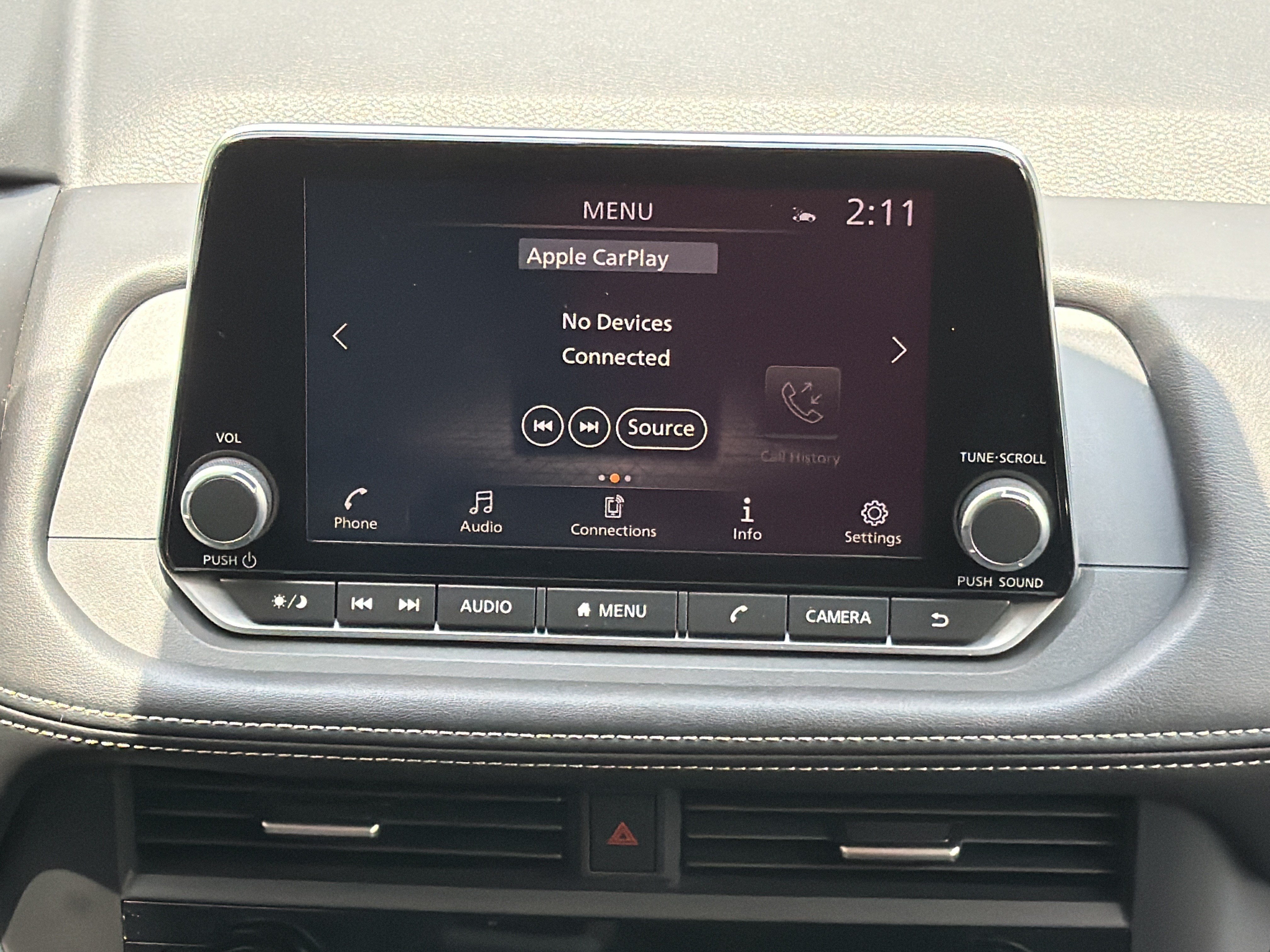 Used 2025 Super Black Nissan SV image 5