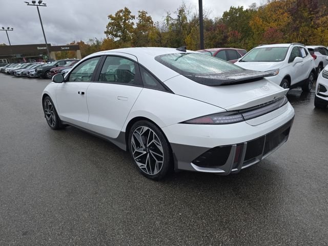 2023 Hyundai Ioniq 6 SEL photo 3