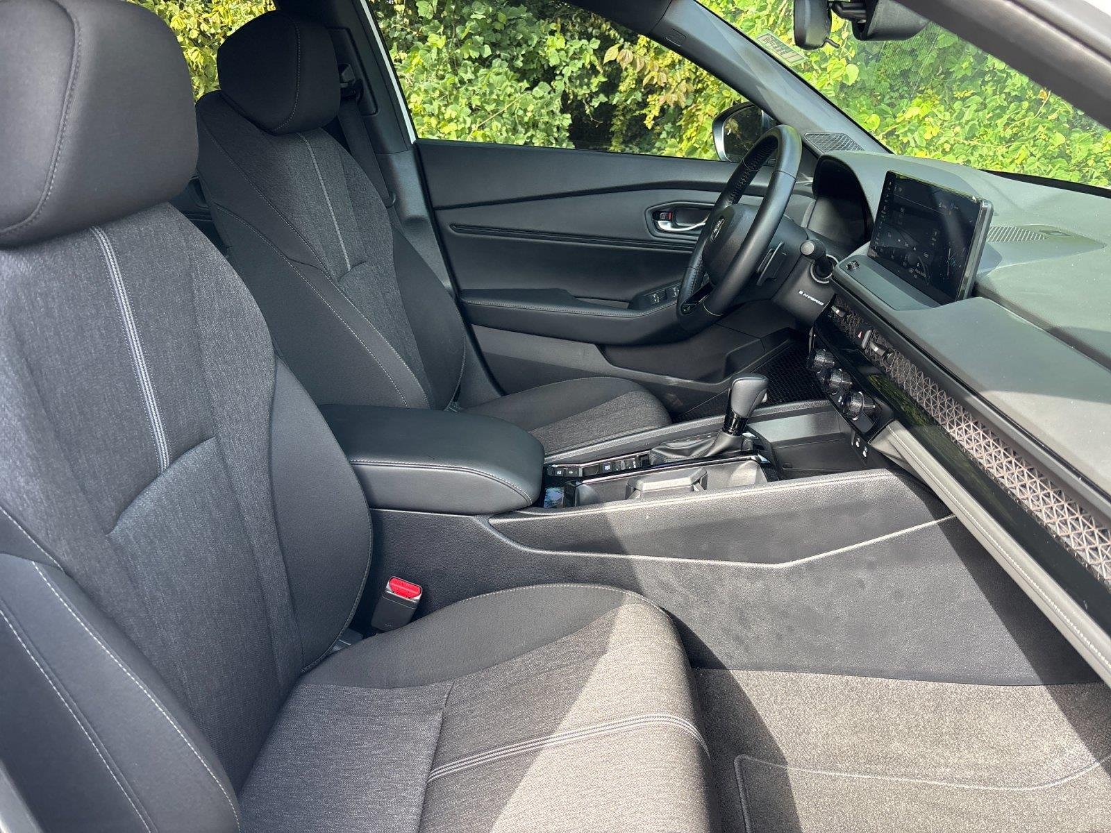 Used 2024 Platinum White Pearl Honda Sport image 37