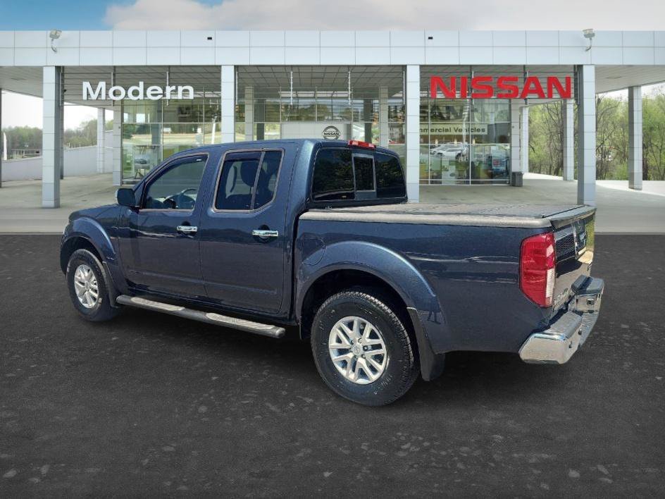 Used 2015 Arctic Blue Metallic Nissan SV image 6