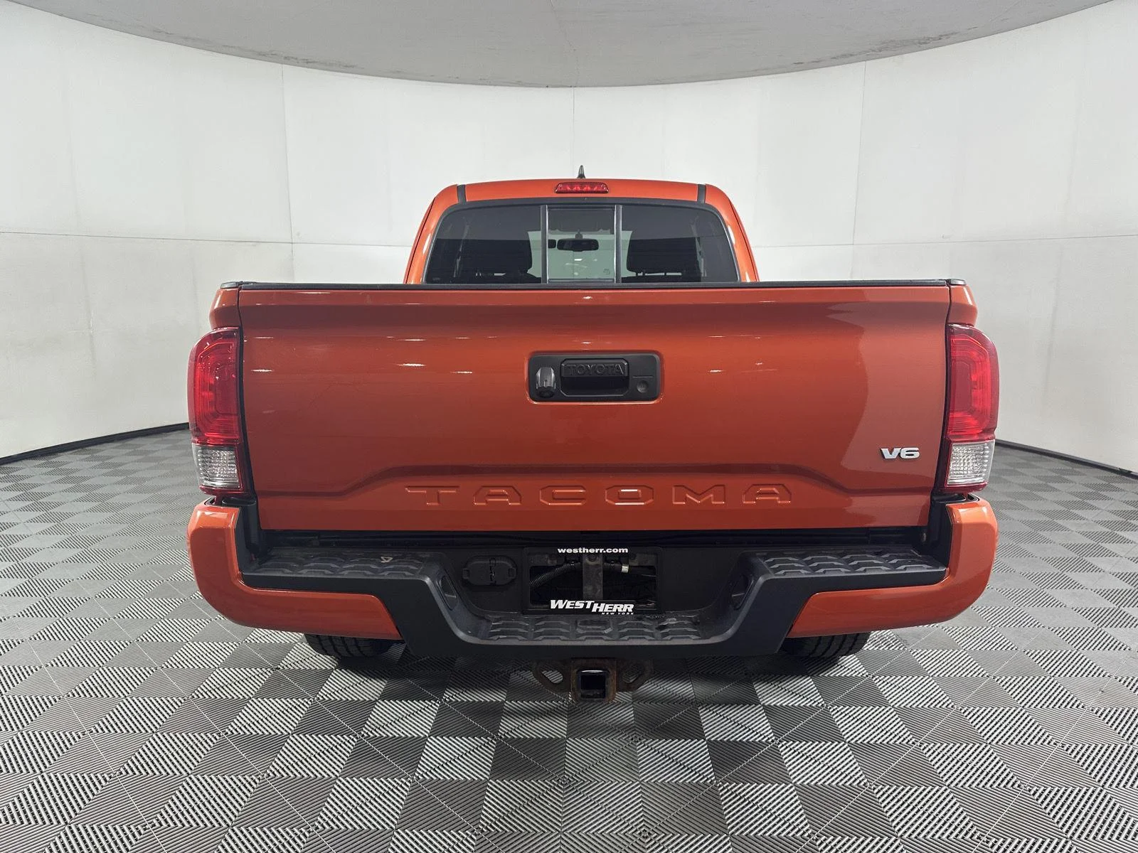 Used 2017 Inferno Toyota  image 10