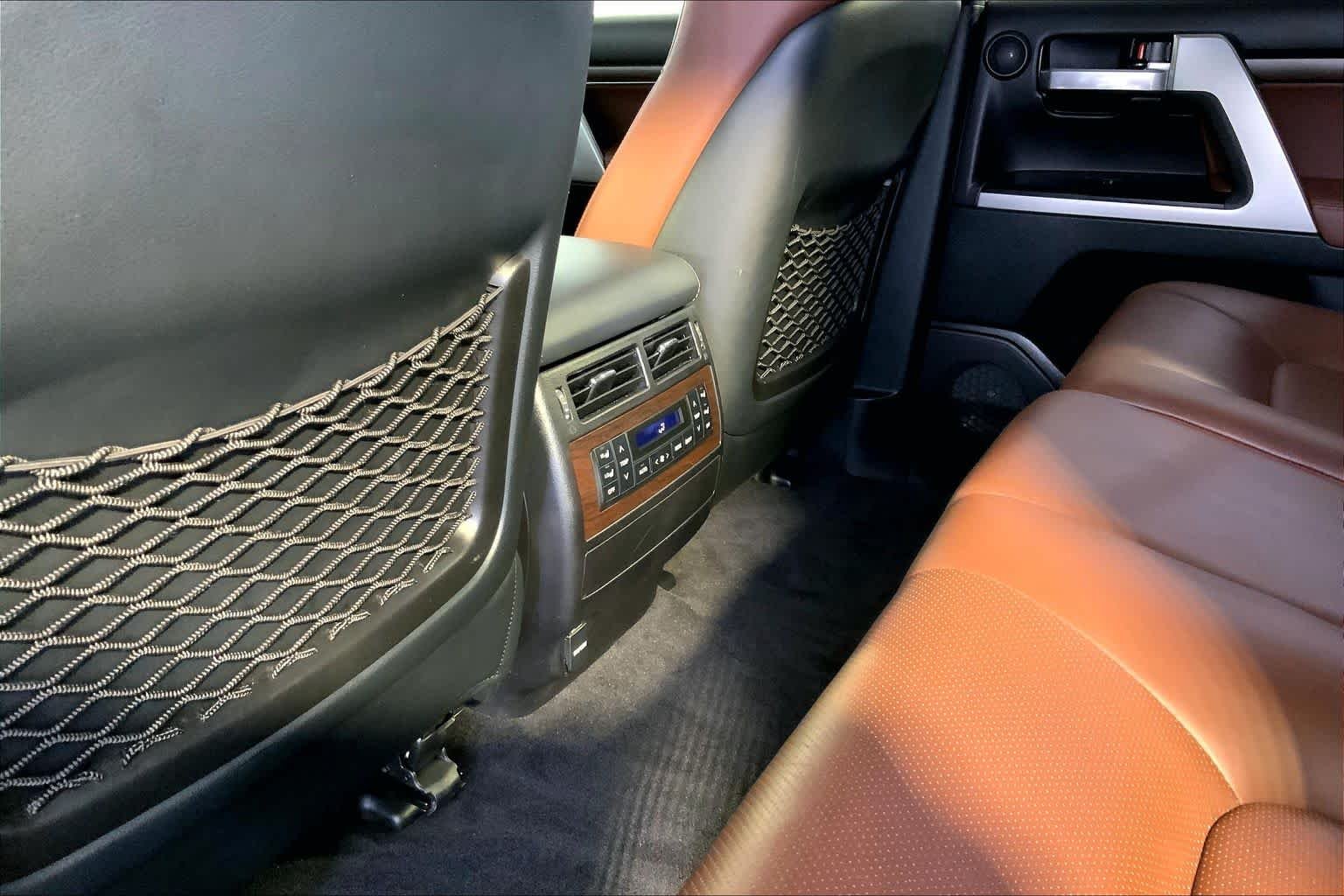 Used 2019 Blizzard Pearl Toyota  image 36
