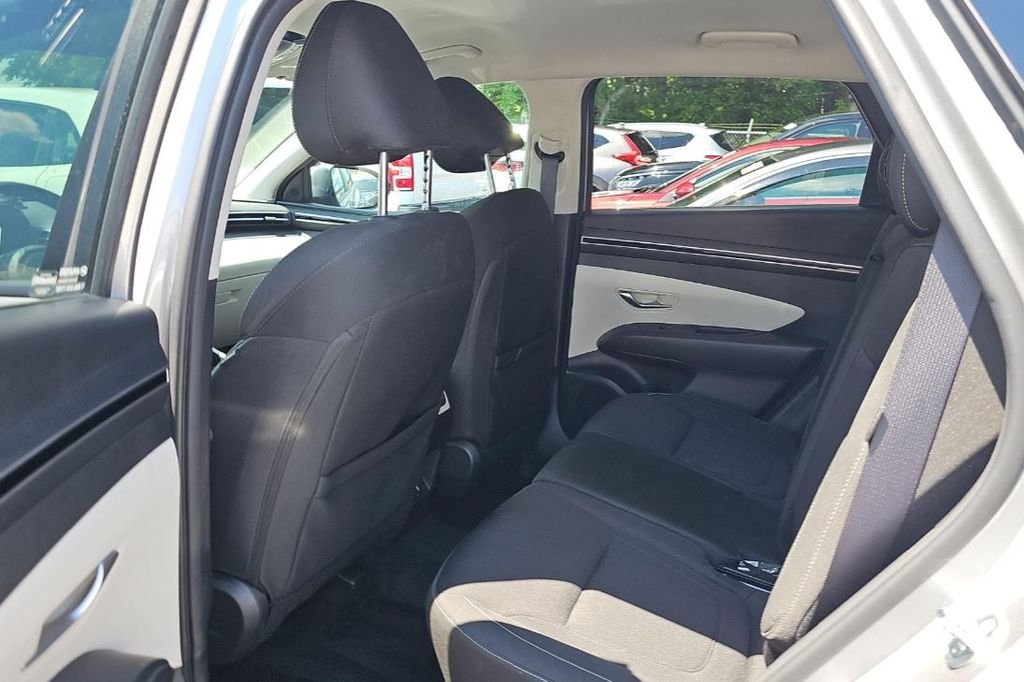 Used 2024 Silver Hyundai SEL image 7