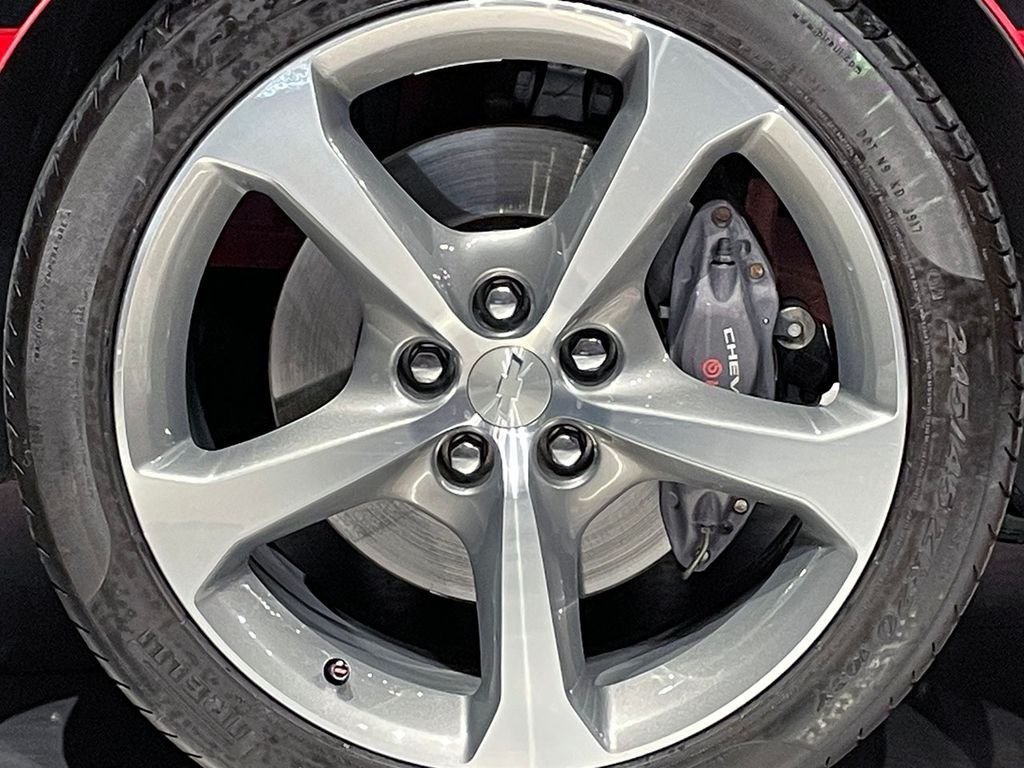Used 2015 Red Chevrolet SS image 34