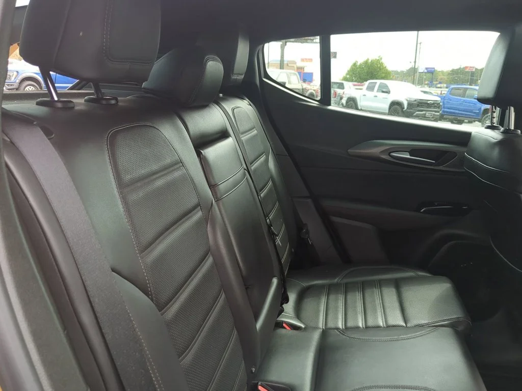 Used 2024 Acapulco Gold Dodge R/T Plus image 27