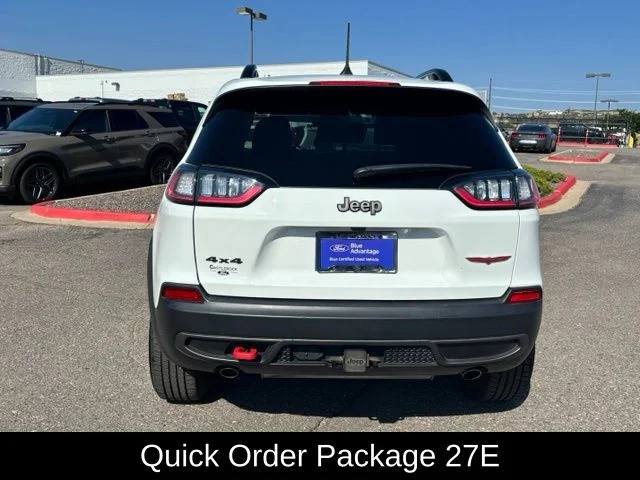 Used 2022 White Jeep Trailhawk image 4