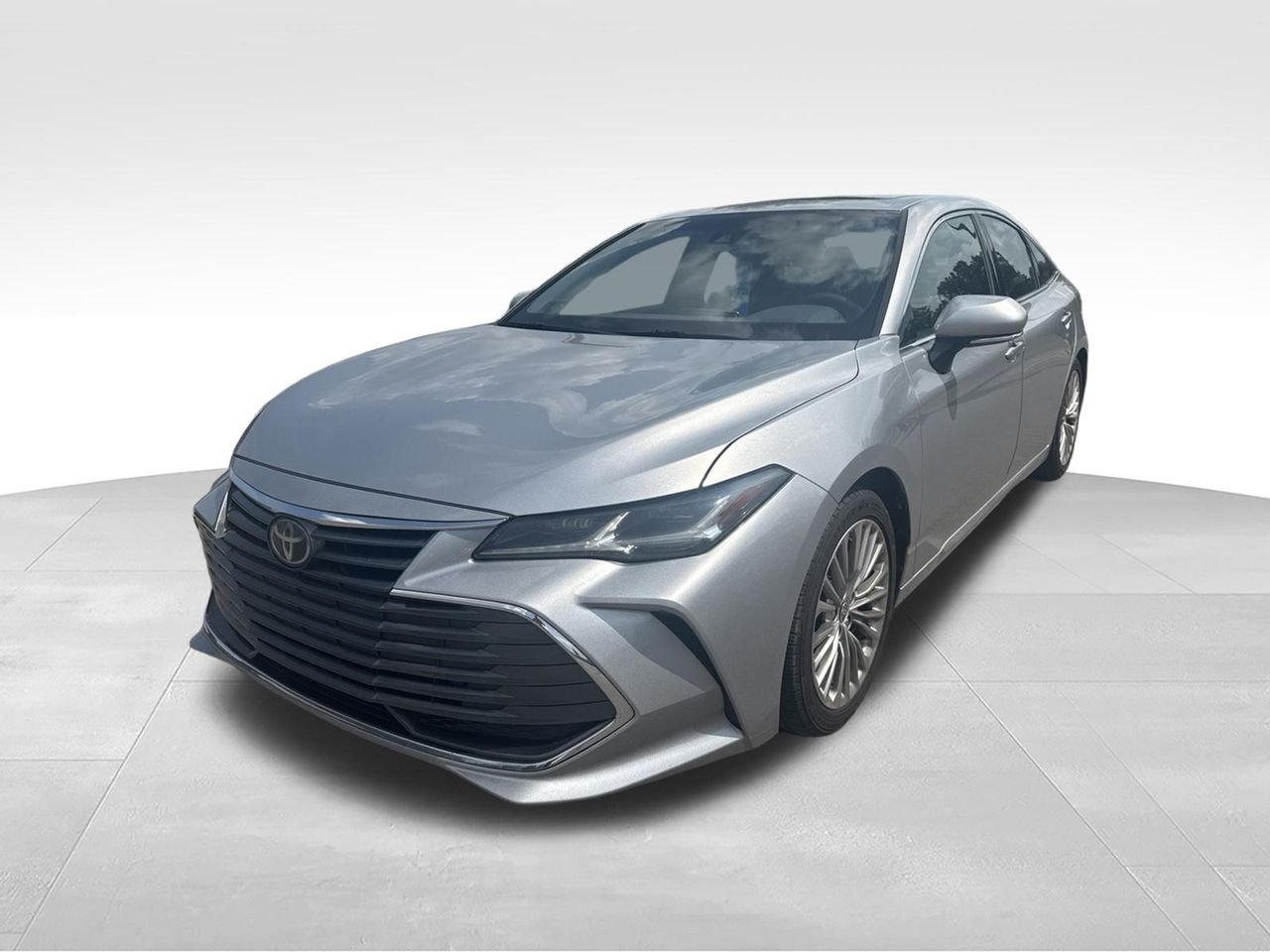 2021 Toyota Avalon Limited's photo