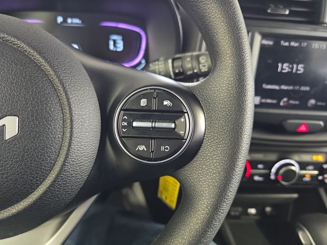 Used 2025  Kia LX image 18