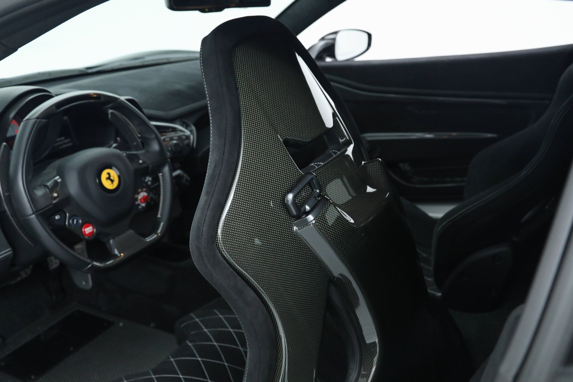 Certified Used 2015 Black Ferrari  image 29