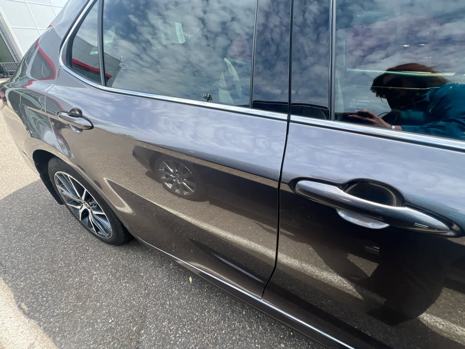 Used 2021 Predawn Gray Mica Toyota Hybrid XLE image 2