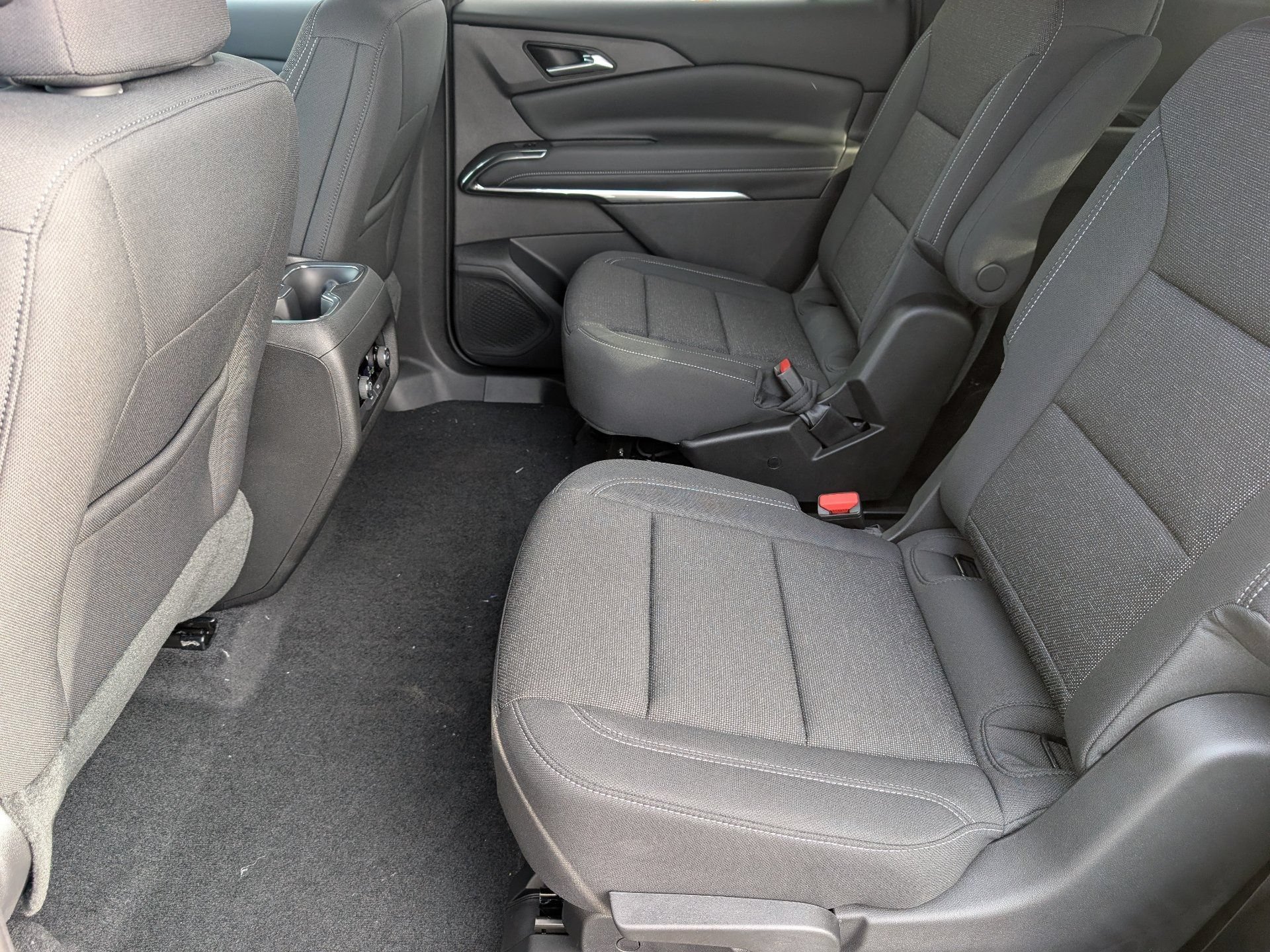2026 Chevrolet Traverse LT - Photo 17