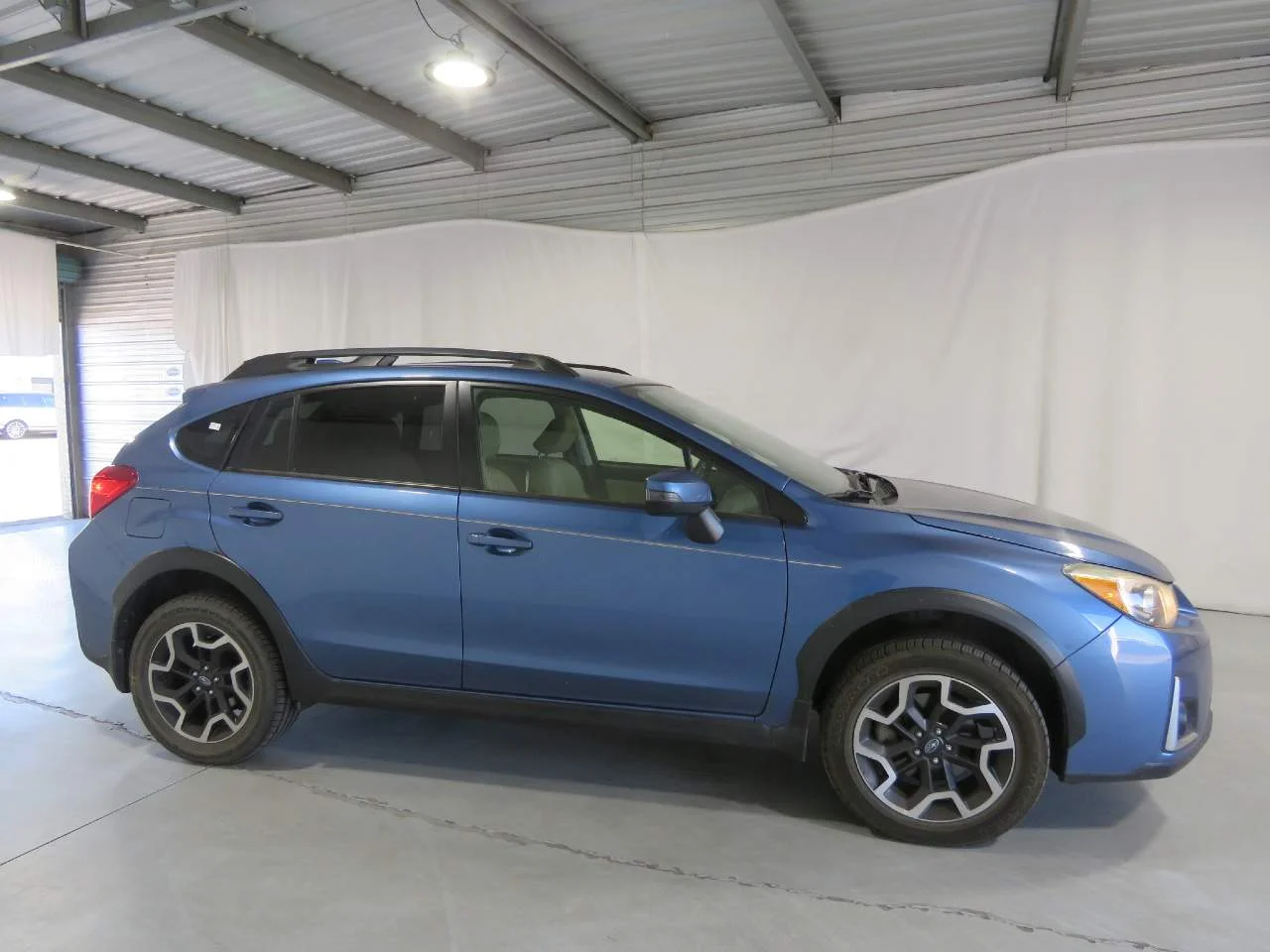 Used 2016 Quartz Blue Pearl Subaru 2.0i Limited image 7