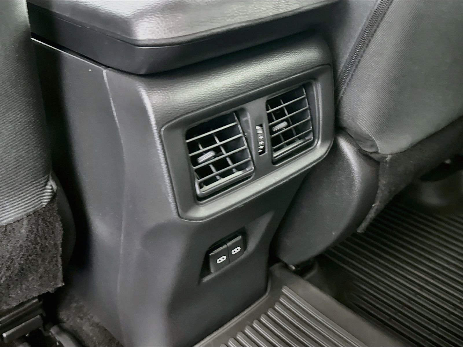 Used 2024 Silver Sky Metallic Toyota XLE image 25