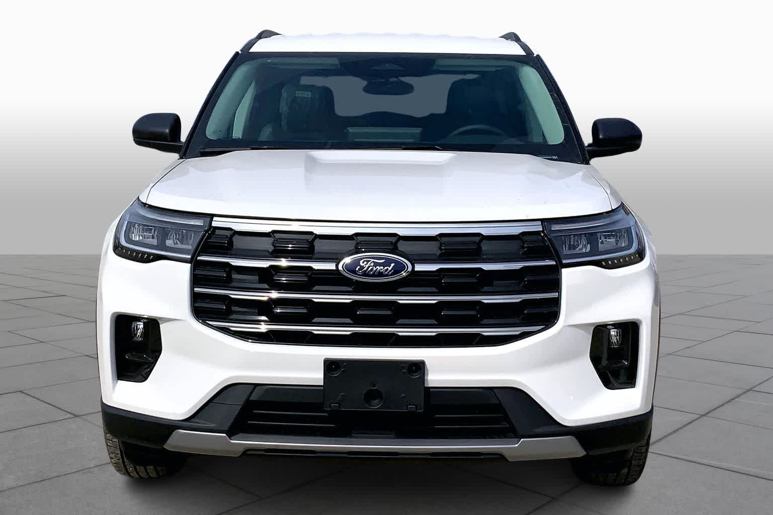 New 2026 Star White Metallic Tri-Coat Ford Active image 3