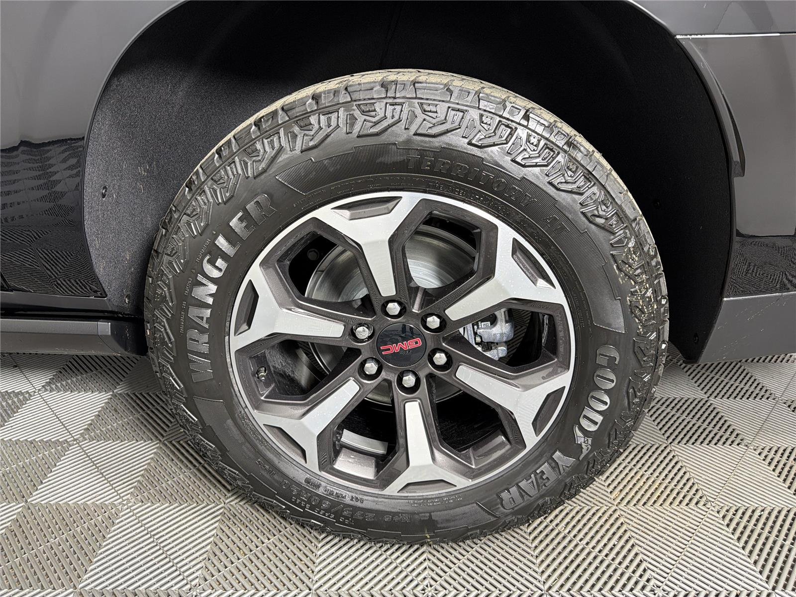 2026 GMC Yukon XL AT4 Ultimate - Photo 21