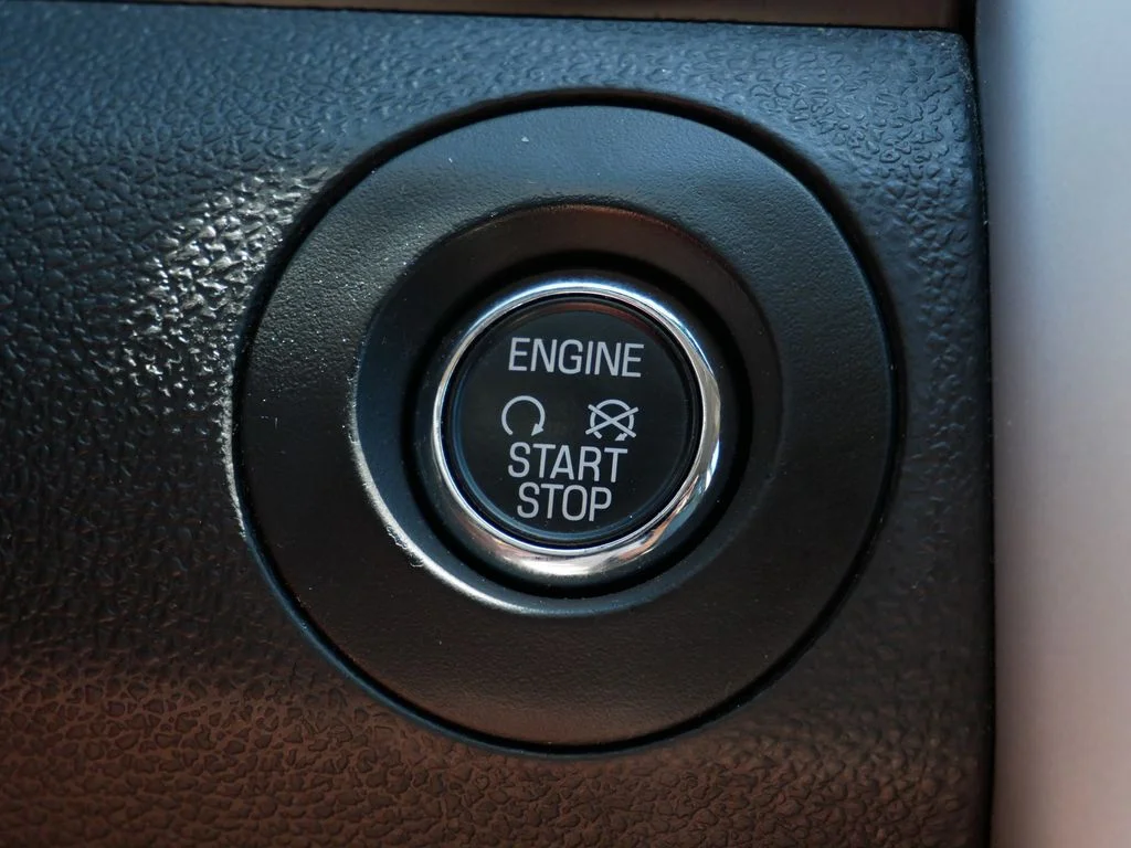 Used 2014 White Ford Limited image 24