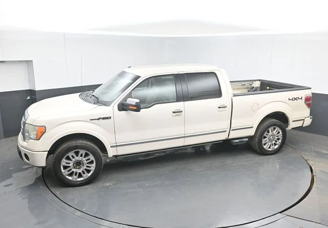 Used 2009  Ford Platinum image 32