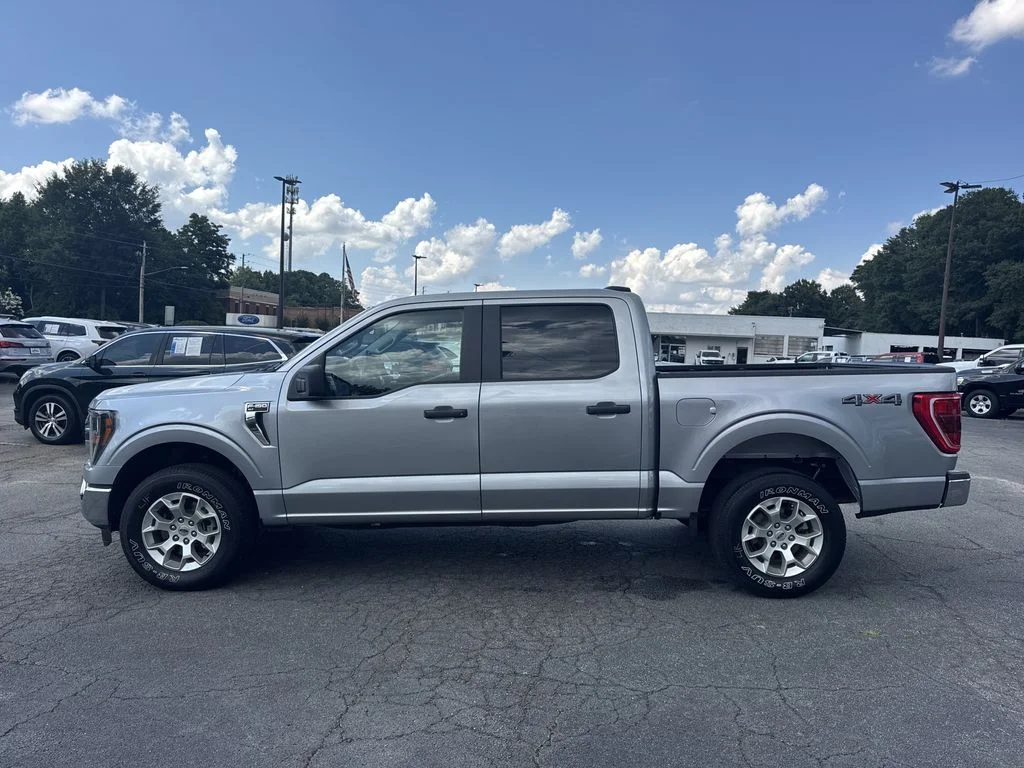Used 2023 Silver Ford XLT image 4