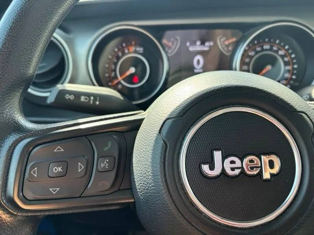 Used 2021 Blue Jeep Sport image 24