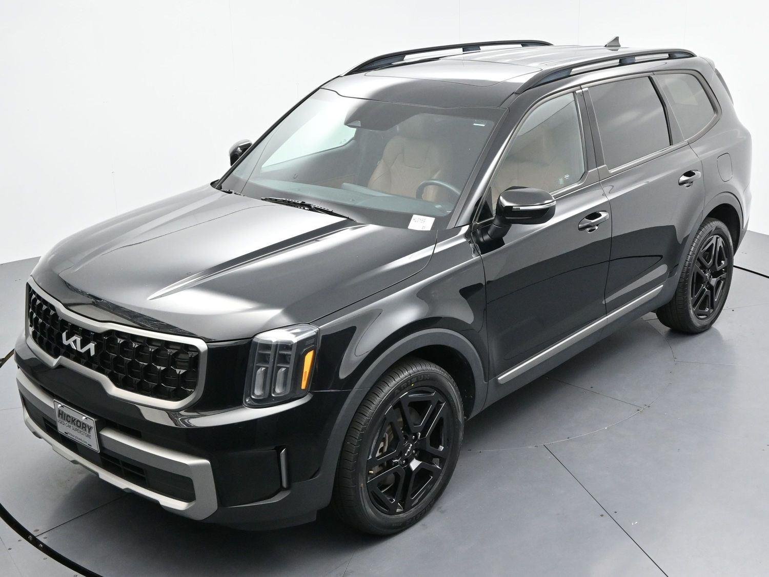 Used 2023 Ebony Black Kia EX X-Line image 38