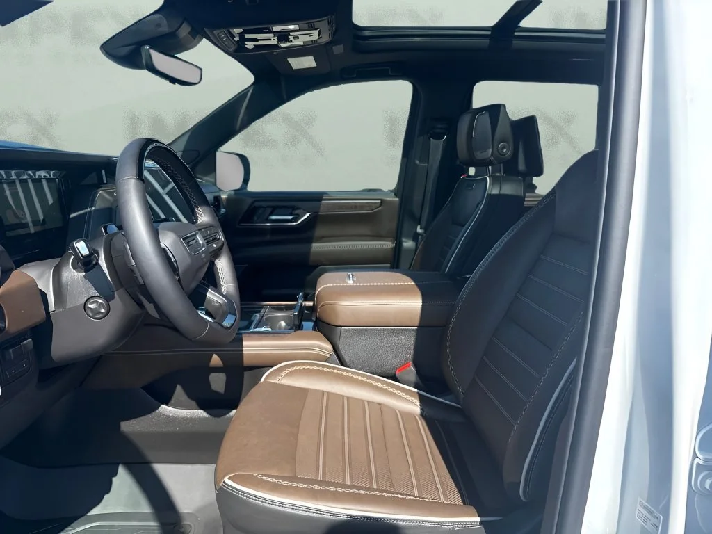 Used 2026 Summit White GMC Denali Ultimate image 9