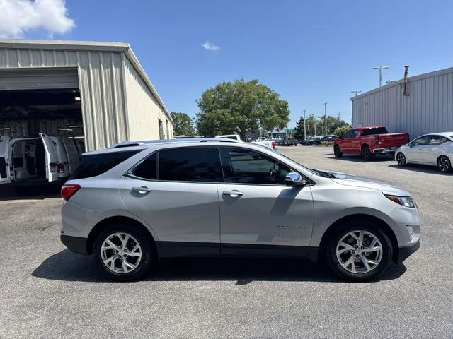 Used 2018 Silver Chevrolet Premier image 4