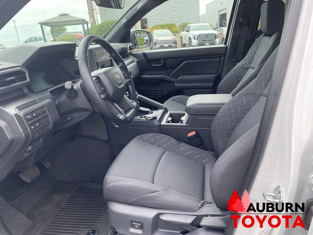 2026 Toyota Tacoma SR5 - Photo 24