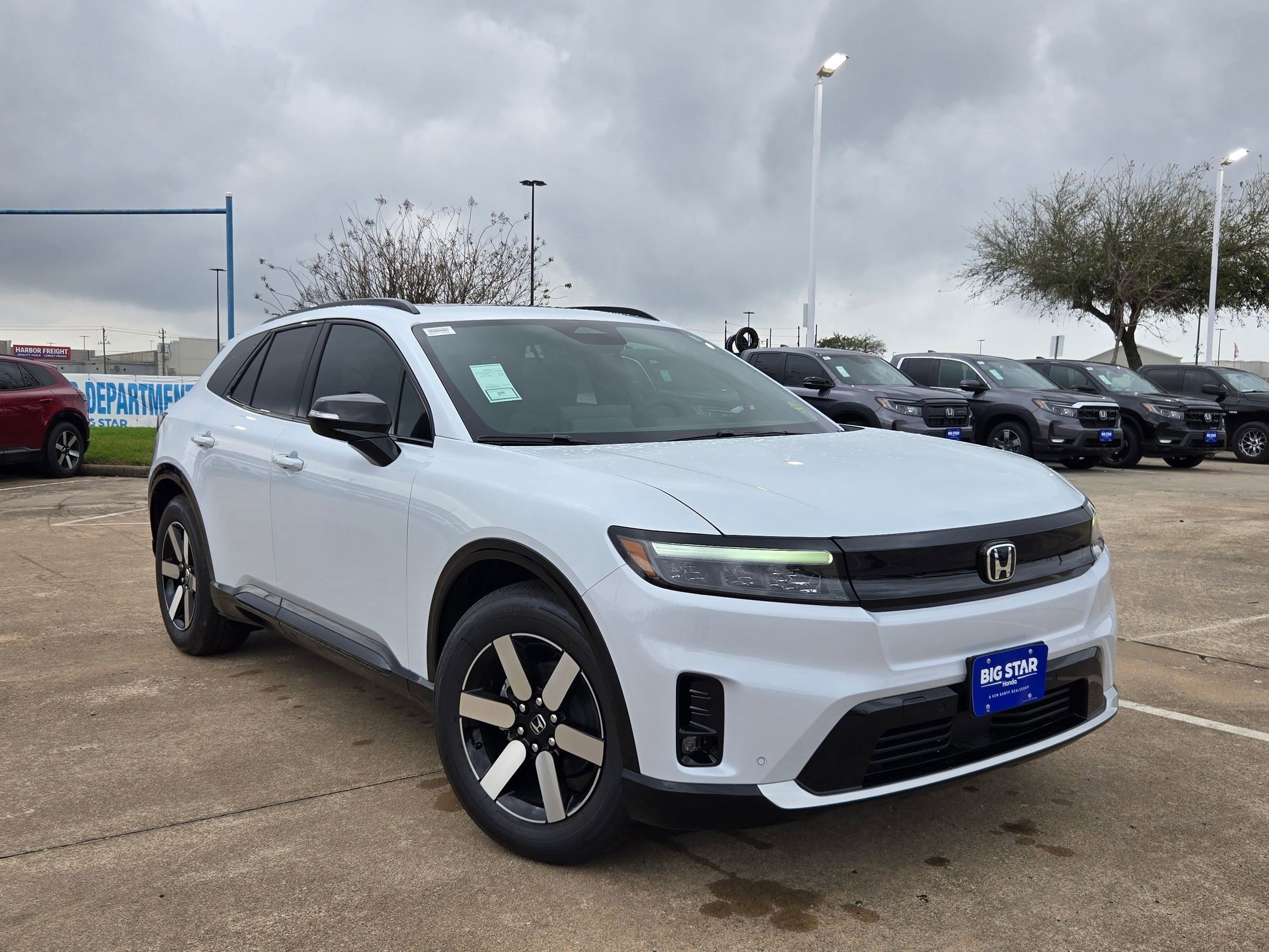 New 2026 Frostline White Pearl Honda Touring image 2