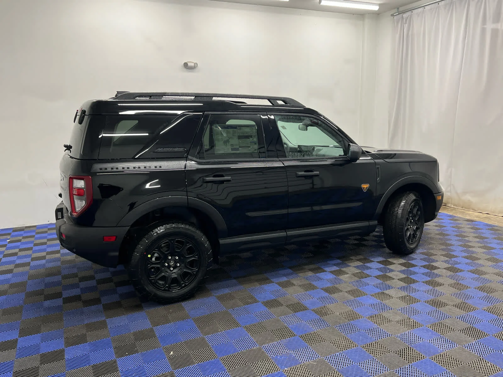 New 2026 Shadow Black Ford Badlands image 7
