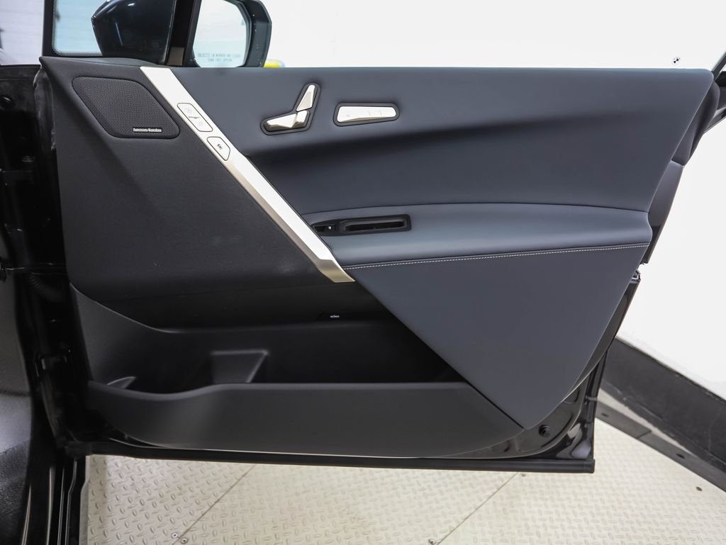 Certified Used 2024 Dark Graphite BMW xDrive50 image 29