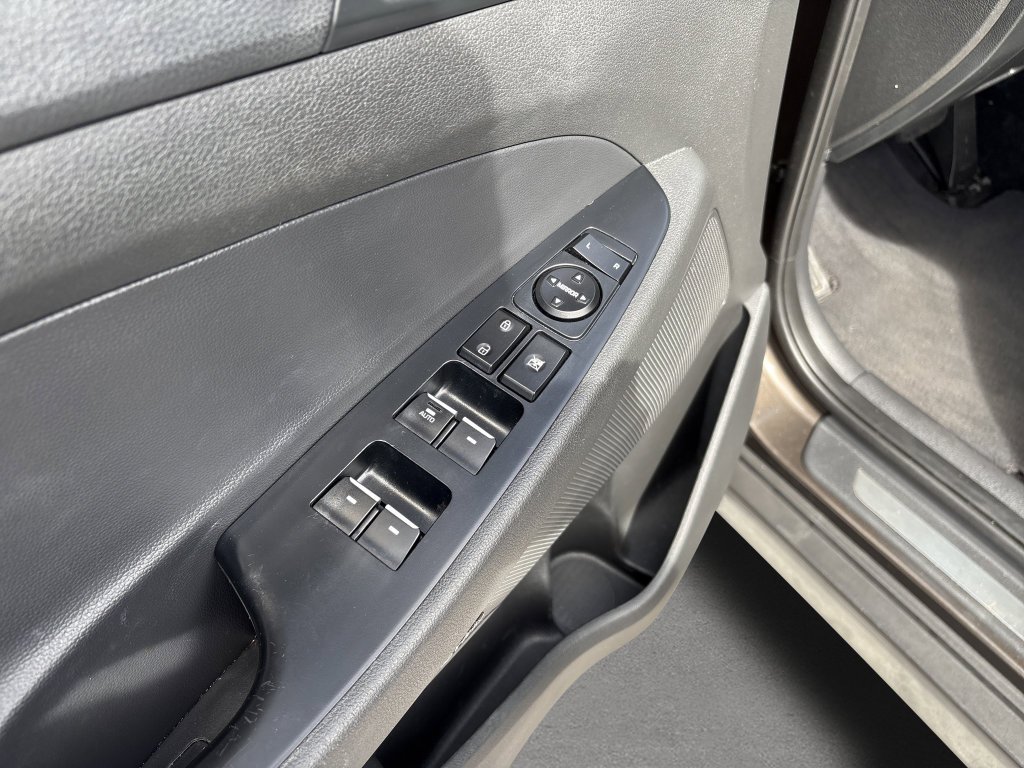 2020 Hyundai Tucson Limited - Photo 18