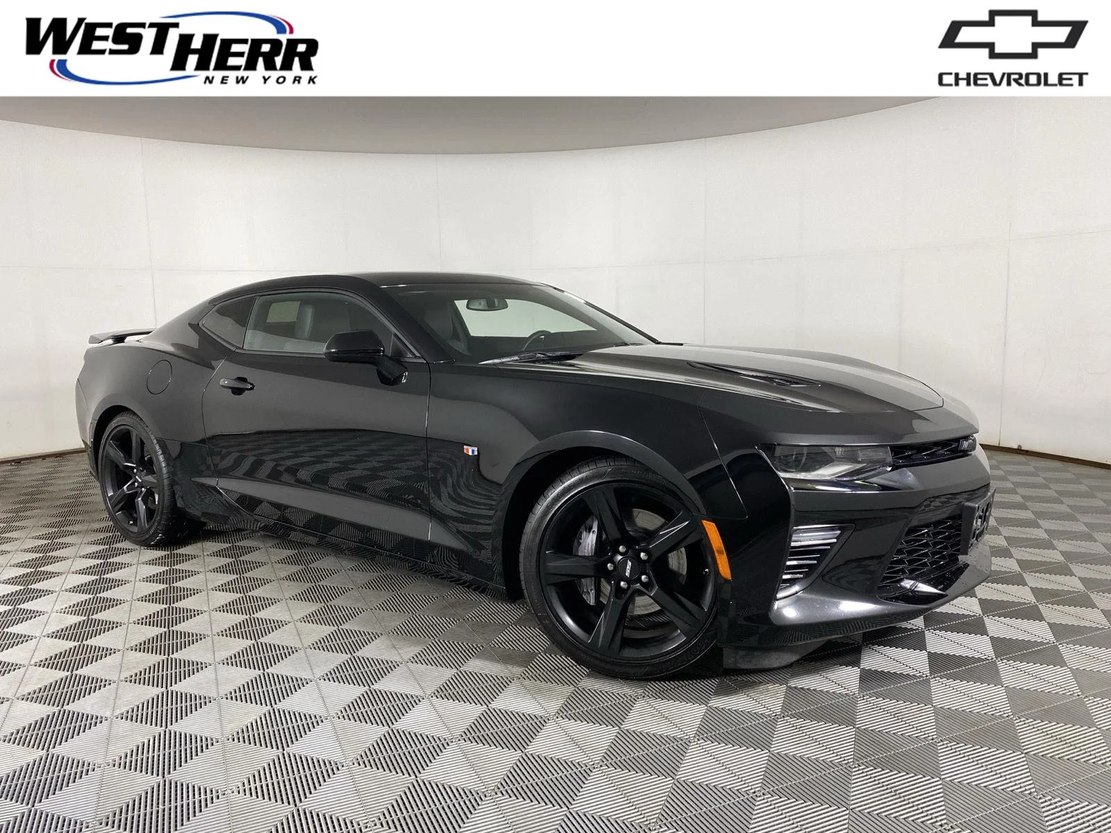 Used 2018 Black Chevrolet 2SS image 1