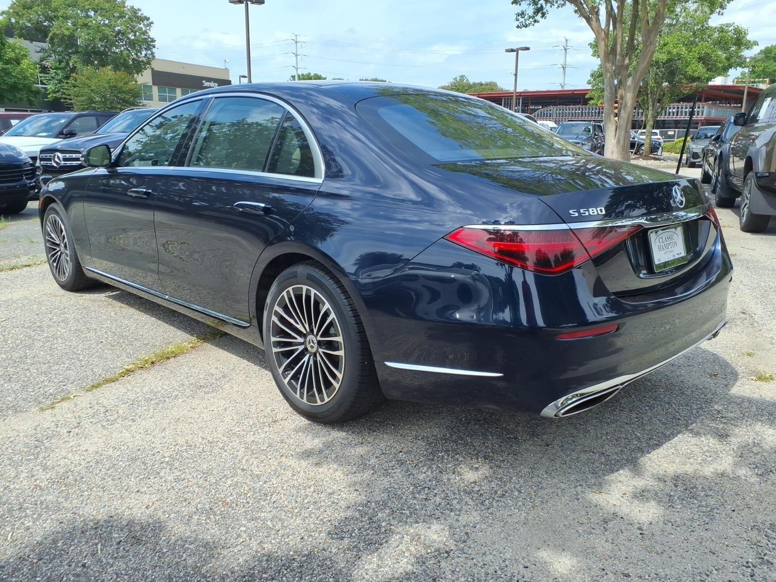 Used 2024 Nautical Blue Metallic Mercedes-Benz S 580 image 8