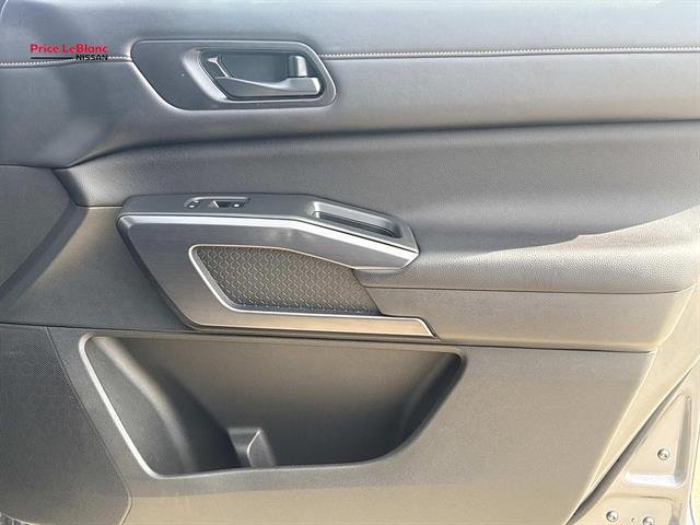 Used 2023 Gun Metallic Nissan Rock Creek image 13