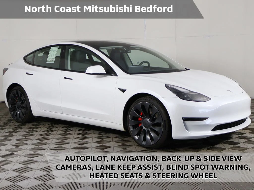 2023 Tesla Model 3 Performance's photo