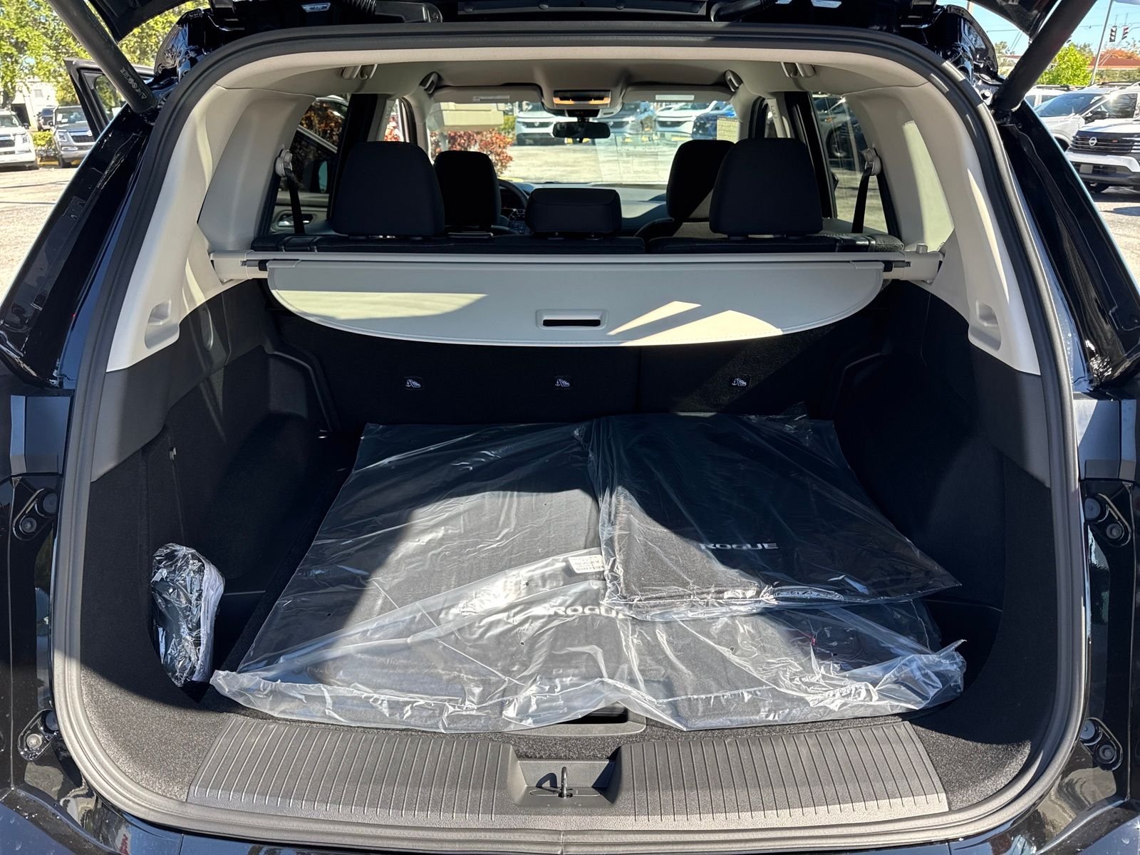 New 2026 Nissan Rogue SV 4D Sport Utility