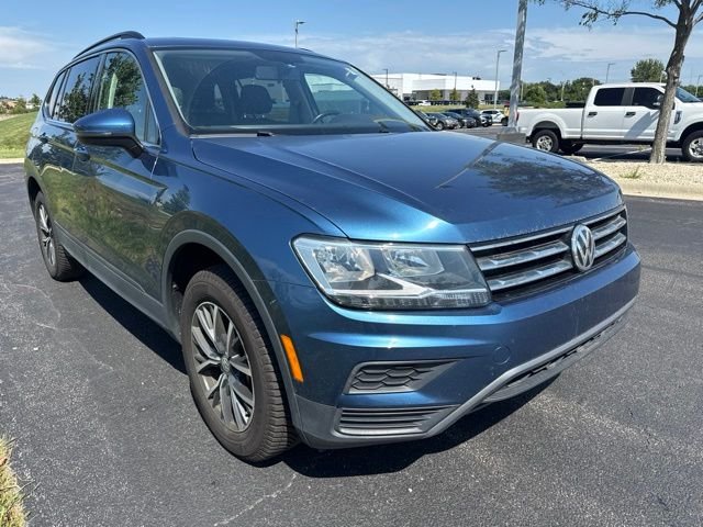 Used 2019 Blue Volkswagen 2.0T SE image 6